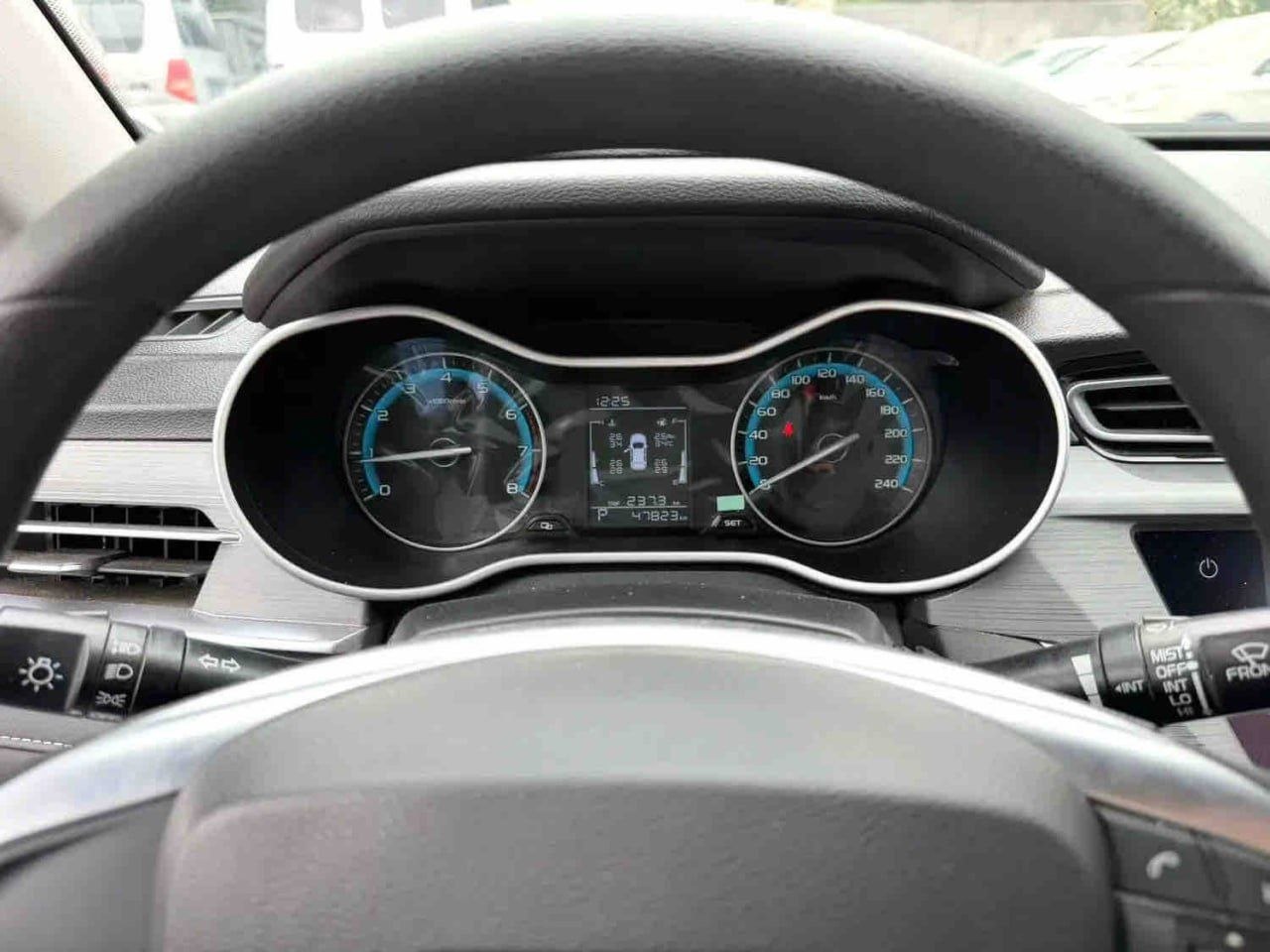 Geely Emgrand — фото 4