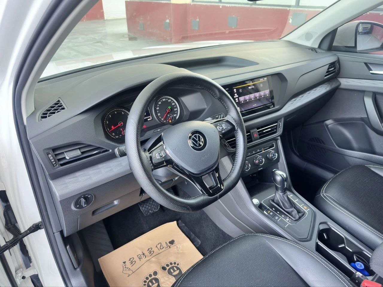 Volkswagen Tharu — фото 8